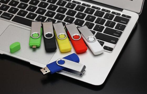 Swivel usb flash drive 